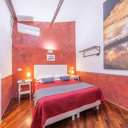 Room In Bb - Skylight Double Room In History House Roma Esterno foto