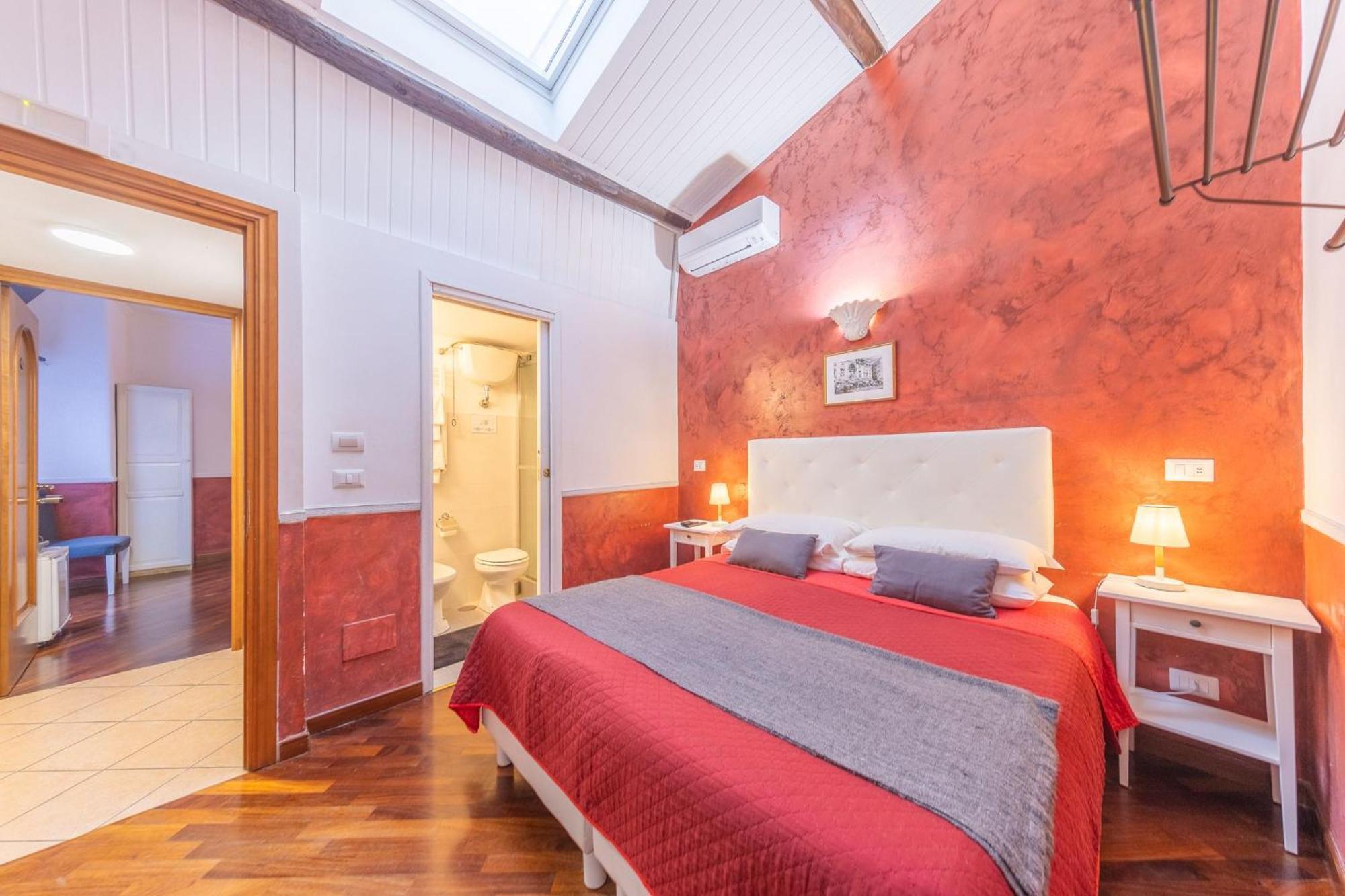 Room In Bb - Skylight Double Room In History House Roma Esterno foto