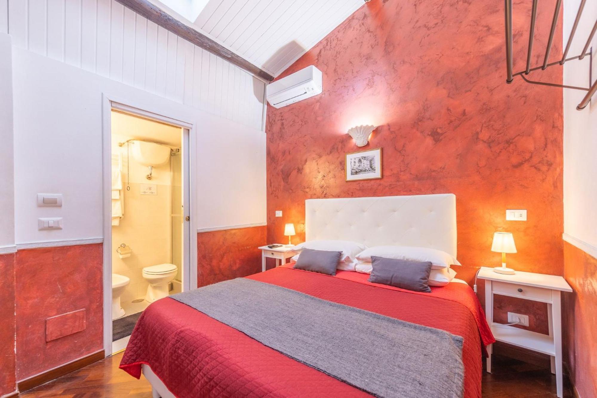 Room In Bb - Skylight Double Room In History House Roma Esterno foto